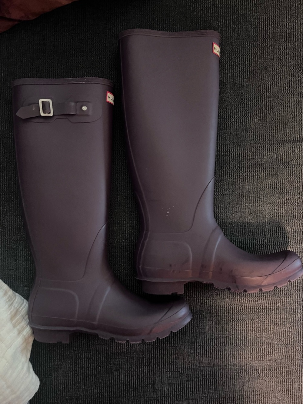 Hunter Tall Rain Boots in Deep Purple - Picture 5 of 7